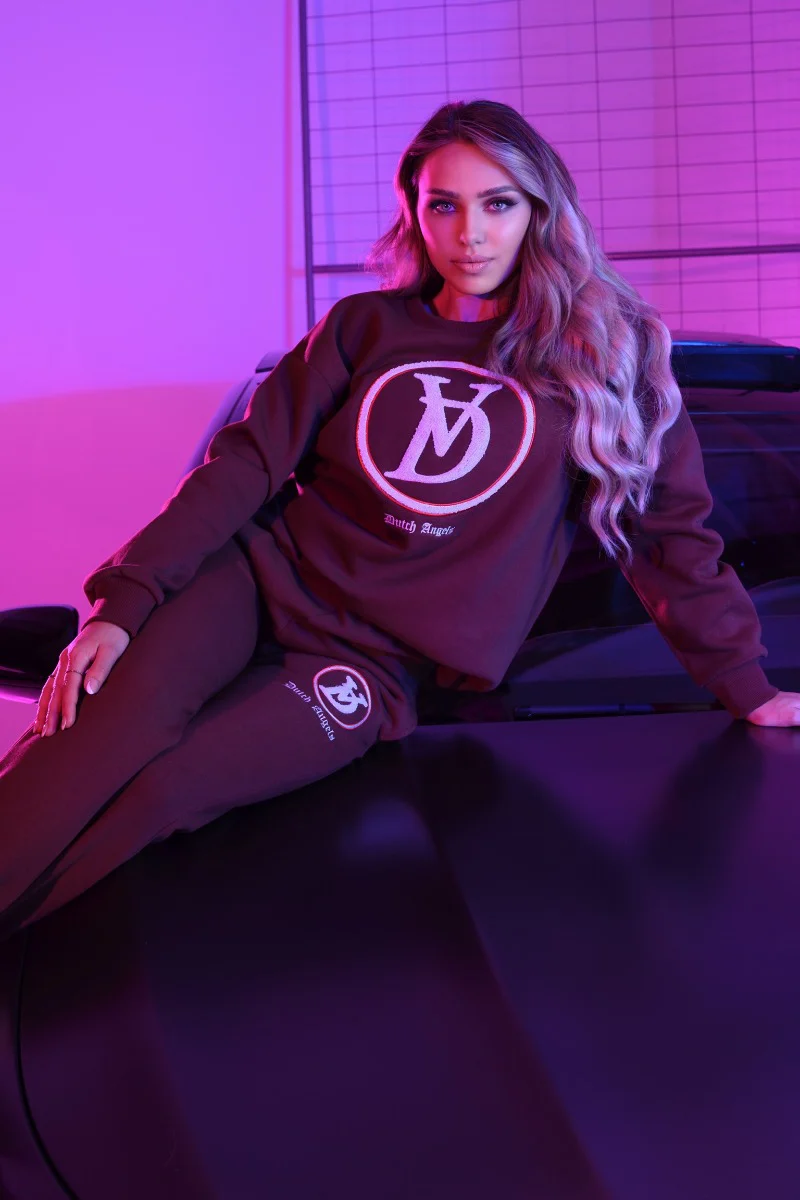 Dutch Angels Round Chenille Embroidery Brown Tracksuit - Image 6