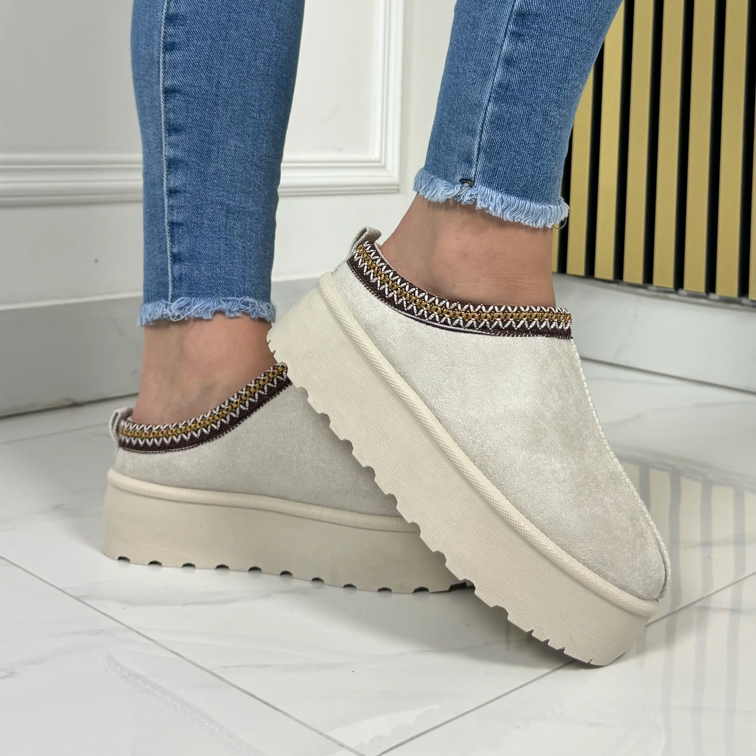 FY-118 Beige Platform Taswoman Famous - Image 7