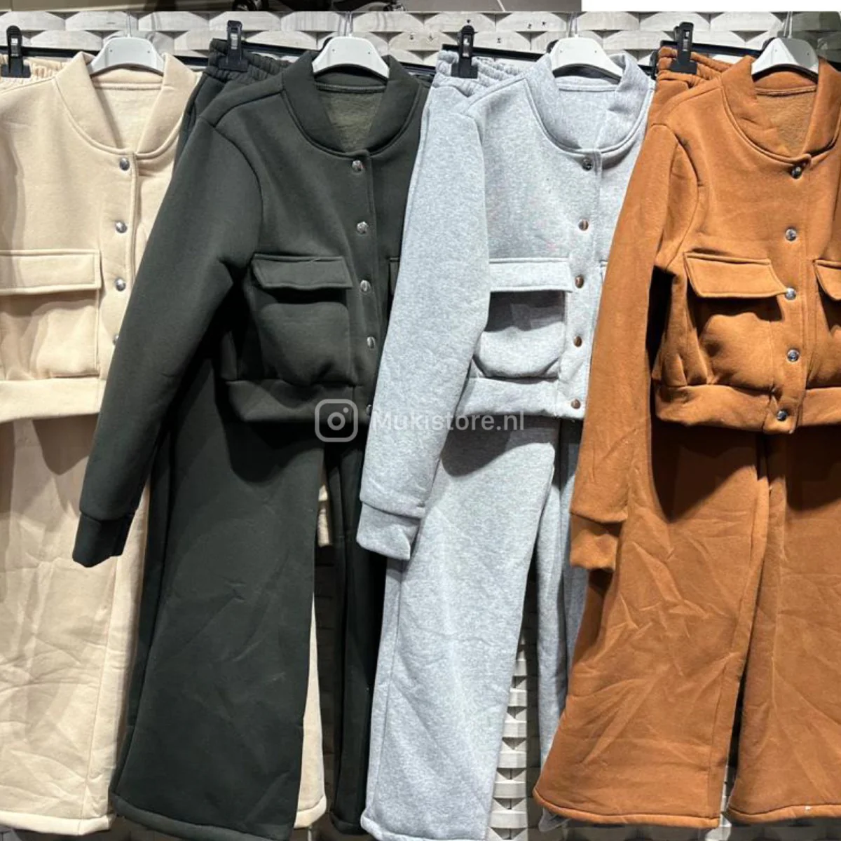 Jogging Crop Button Vest Wide Leg Set - Image 4