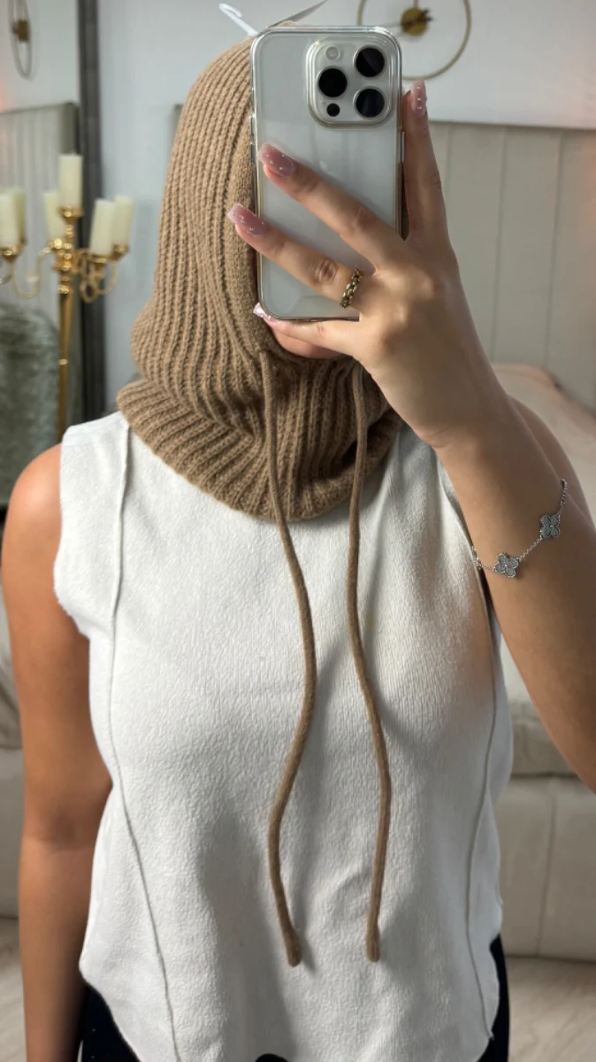 Knitwear Hoodie Cap - Image 7